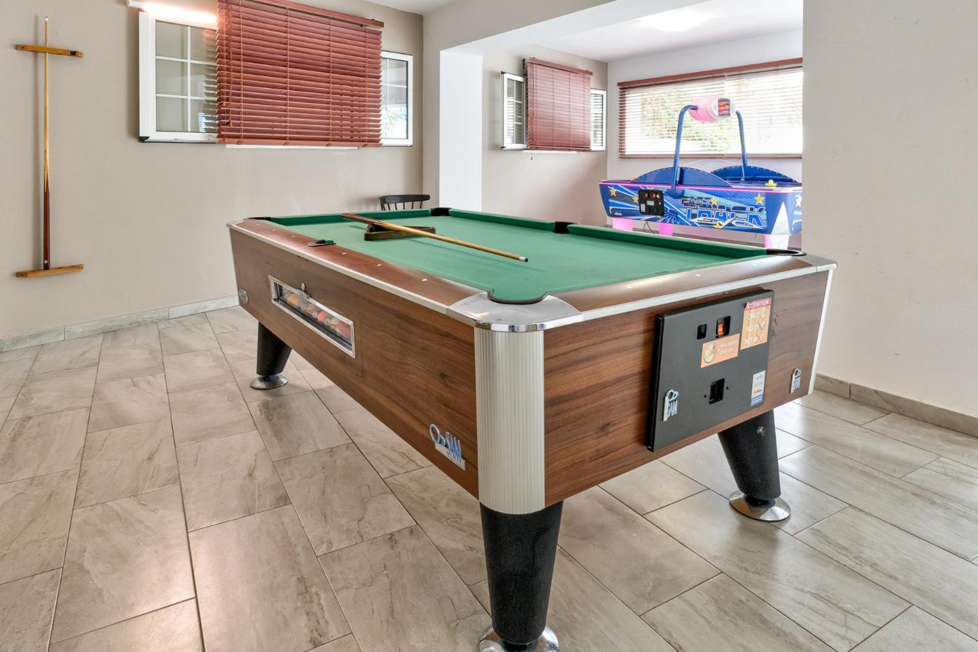 White Olive Premium Laganas Otel Dış mekan fotoğraf