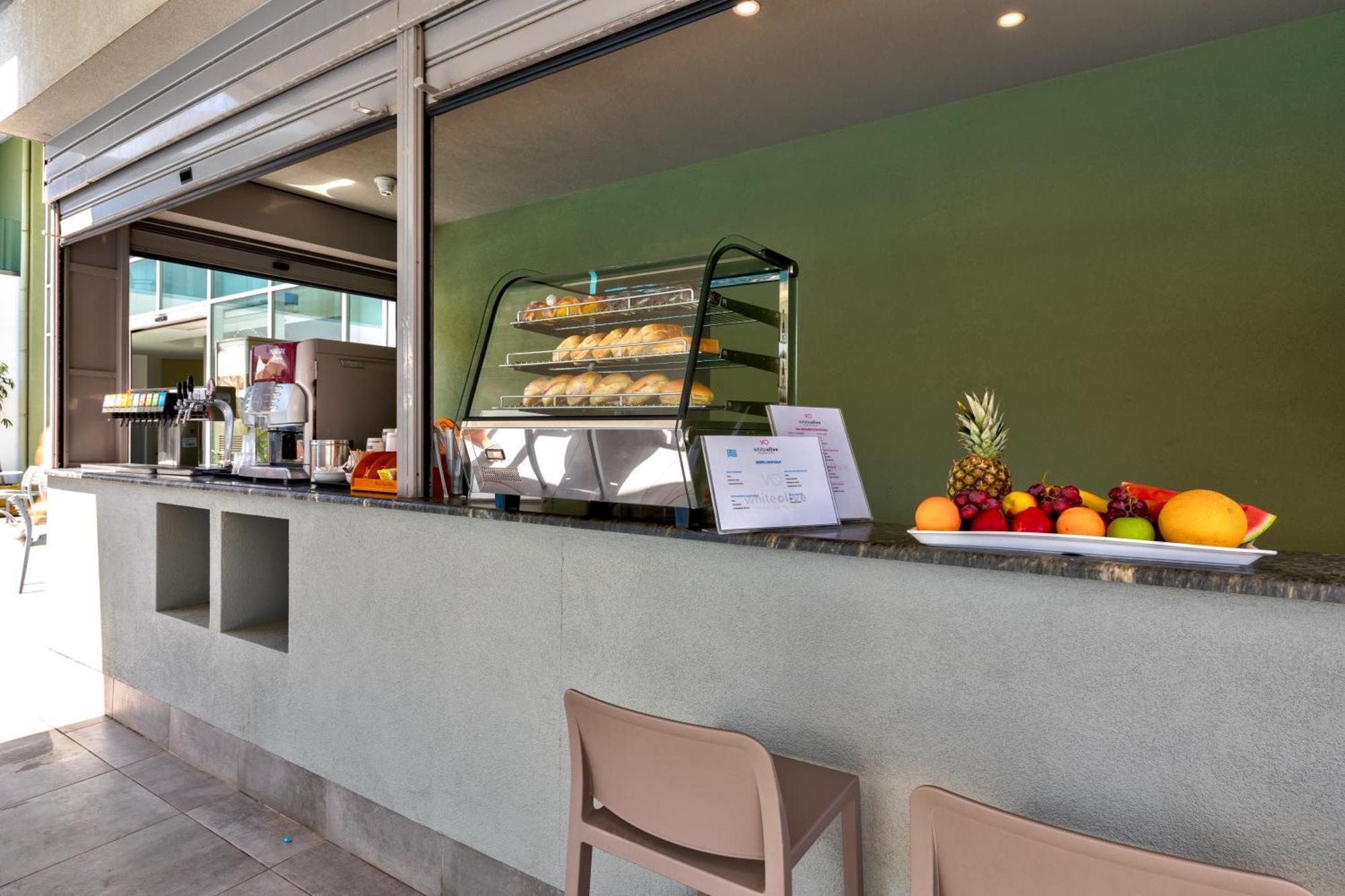White Olive Premium Laganas Otel Dış mekan fotoğraf