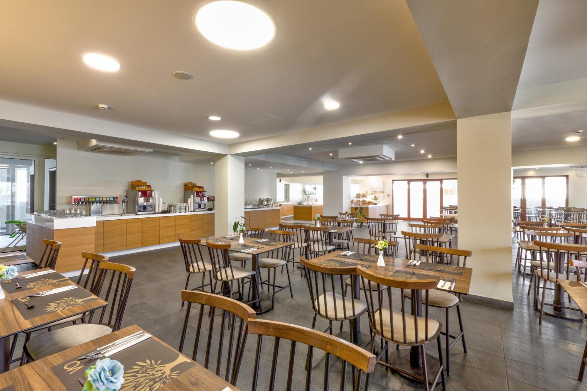 White Olive Premium Laganas Otel Dış mekan fotoğraf